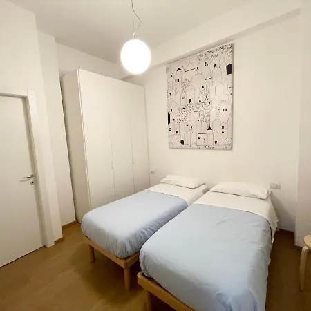 Charming Centro Navigli Tortona Apartman Milánó